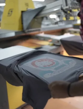 Clothing Manufacturers – High-Quality Garments - tee printing image